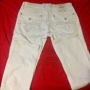 ⭐️ROCK REVIVAL “JACK” STRAIGHT JEAN! SIZE 34R⭐️